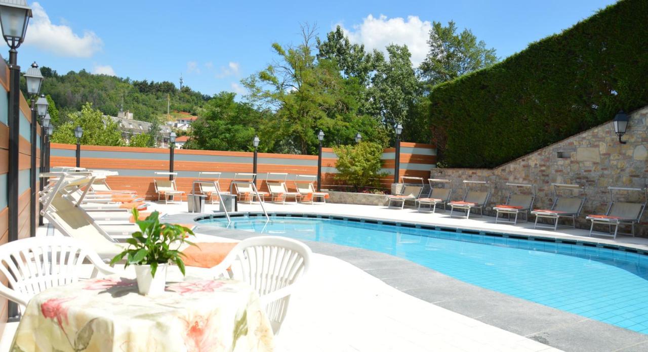 Hotel Plaza Tabiano Terme Exterior photo