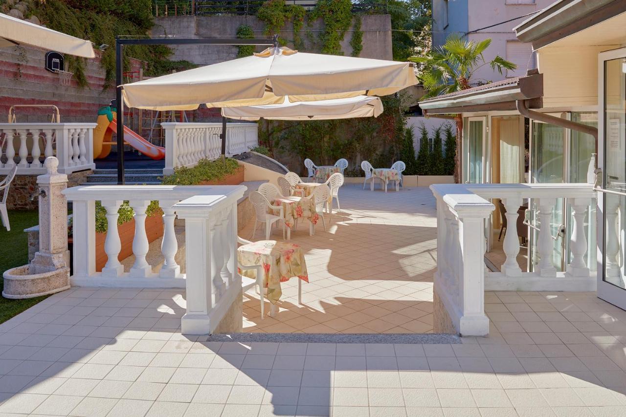 Hotel Plaza Tabiano Terme Exterior photo